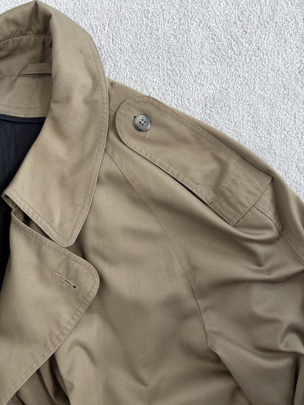 “Harry Rosen” Trench Coat - Men’s Medium - Picture 3 of 8